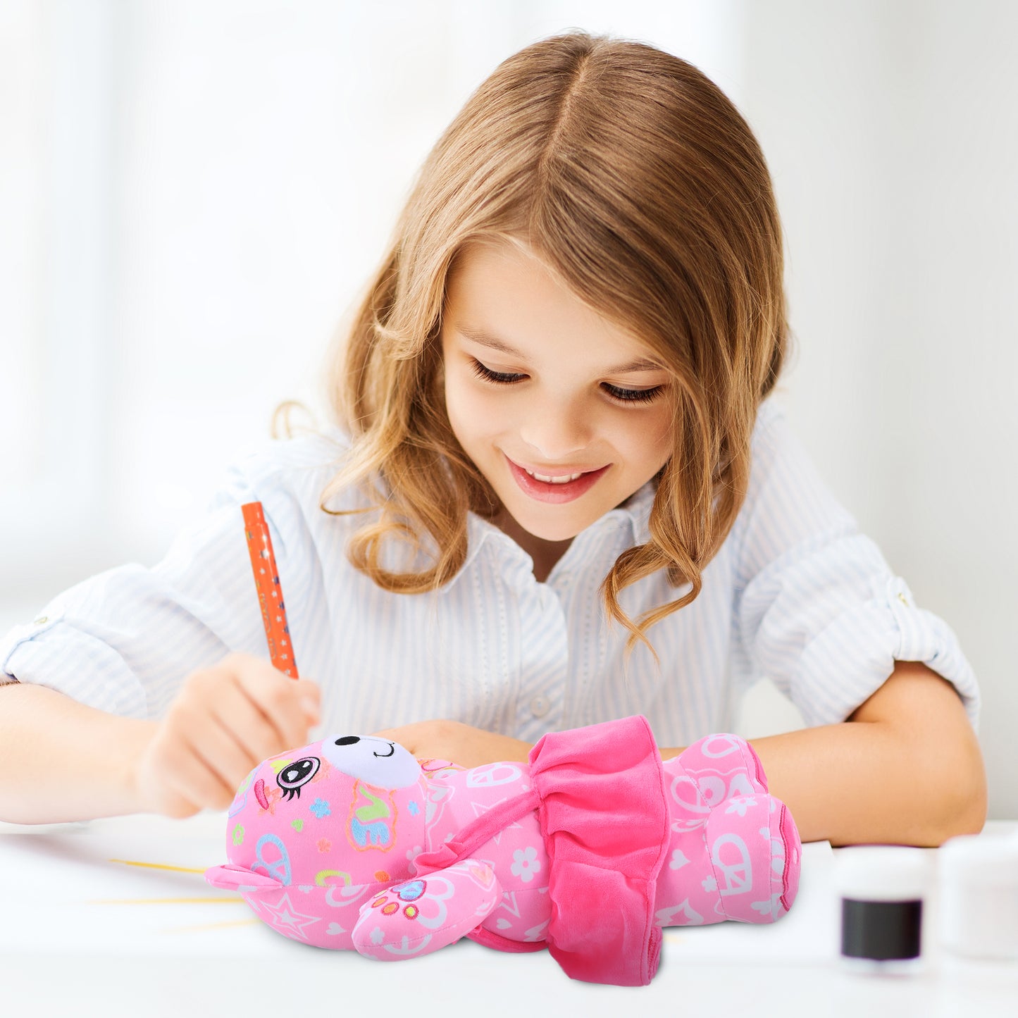 HOMBYS Glow in The Dark Coloring Plush Toy with 6 Glow Markers for Girls, Arts and Crafts Doodle Dolls, DIY Soft Stuffed Pink Bear for Kids