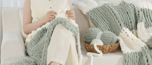 Made with HOMBYS: A Cozy Chunky Yarn Christmas Wreath