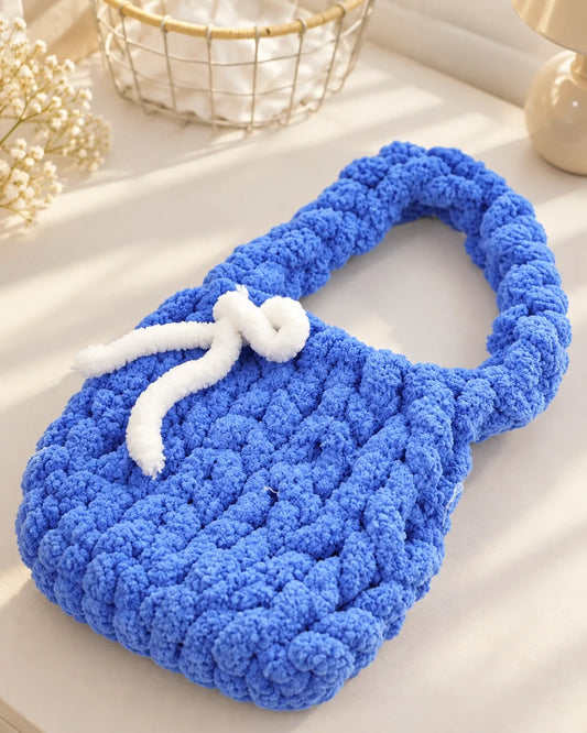 Made with HOMBYS: A Soft Chunky Yarn Shoulder Bag