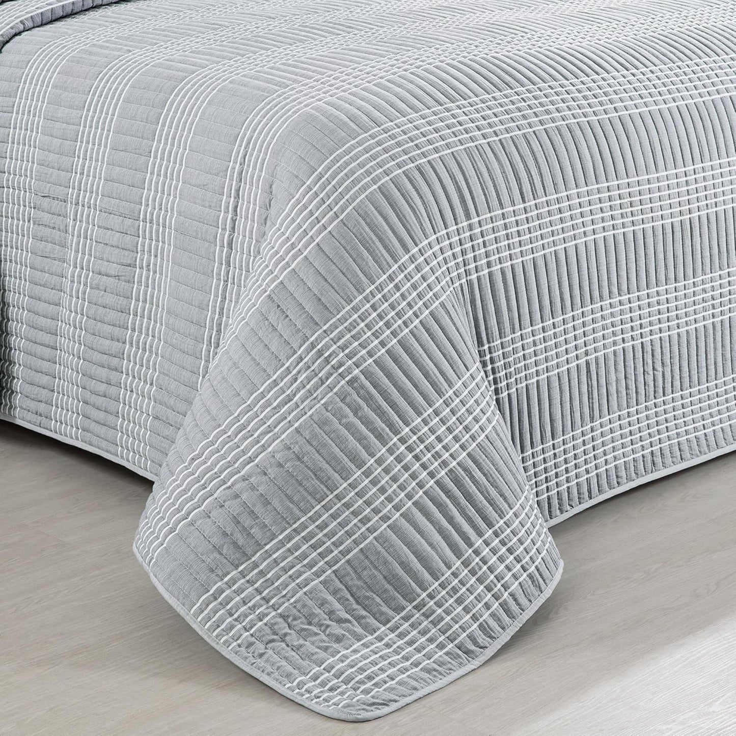 HOMBYS 132x120 Seersucker Patchwork Oversized King Quilt Set, Lightweight Plaid Bedspread Coverlet Set, All Season Bohemian Home Bedding Decor with 2 Pillow Shams