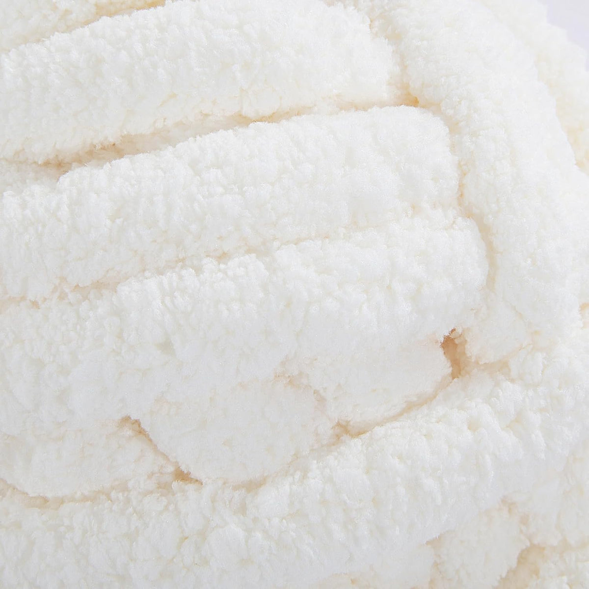 Hombys Cream White chunky chenille yarn image 7
