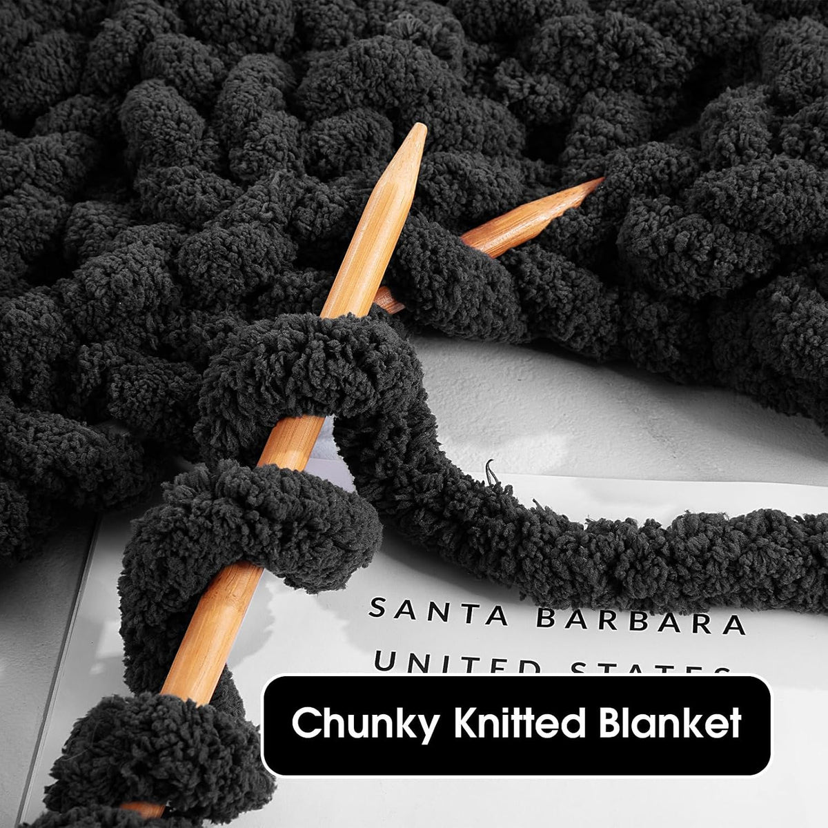 Hombys Black chunky chenille yarn image 5