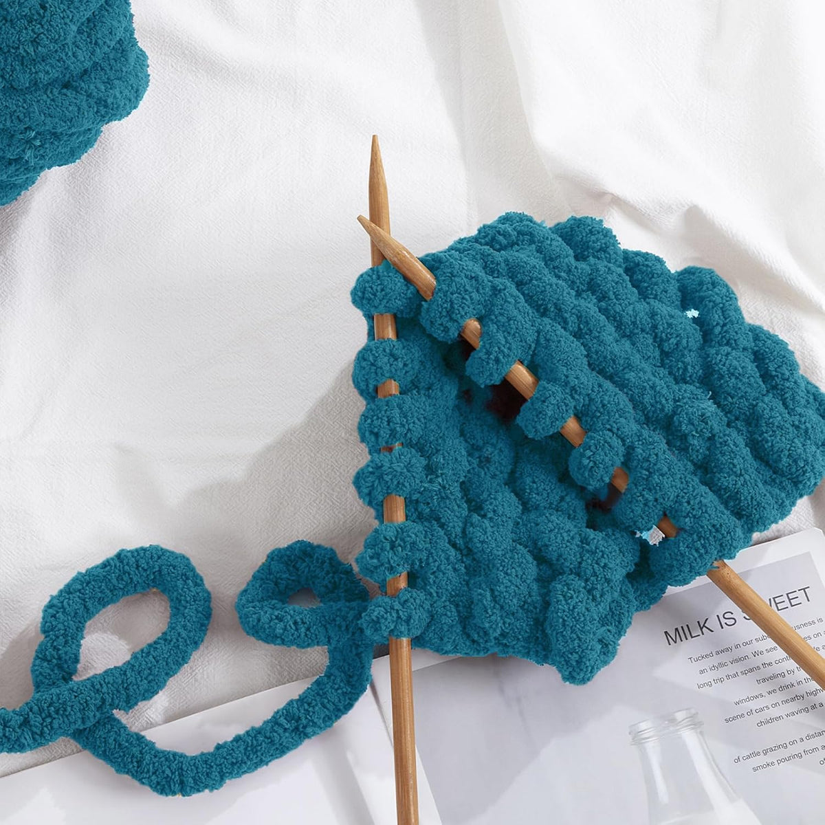 Hombys Indigo chunky chenille yarn image 4