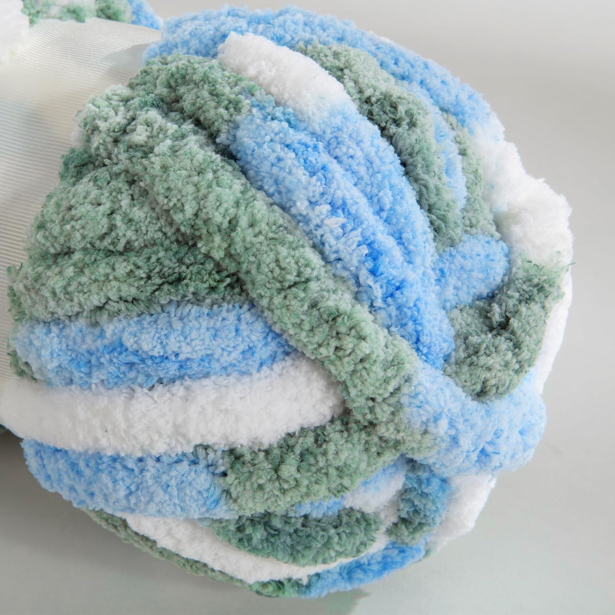 Hombys B0CP9JTX4J chunky chenille yarn - image 6