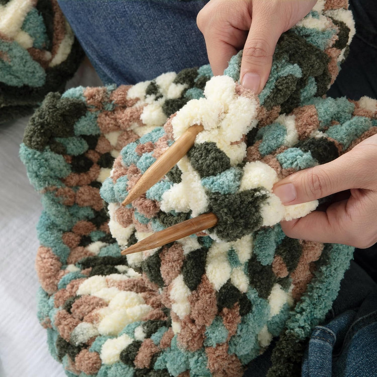 Hombys B0CPLWQC5W chunky chenille yarn - image 4