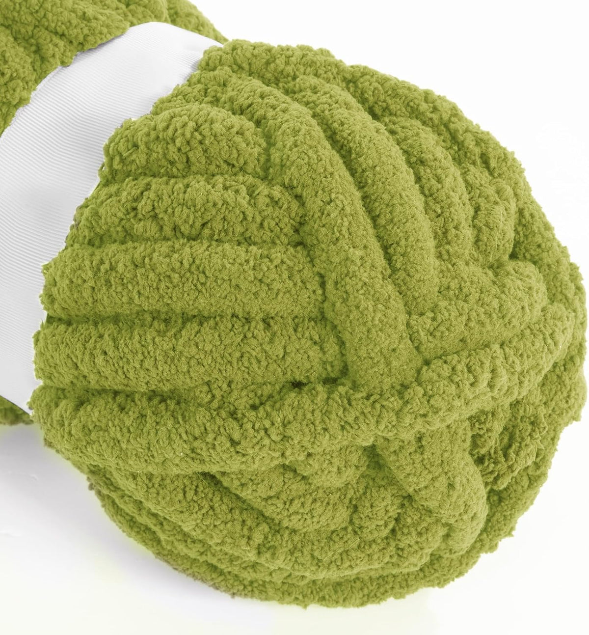 HOMBYS chunky chenille yarn detail and project image