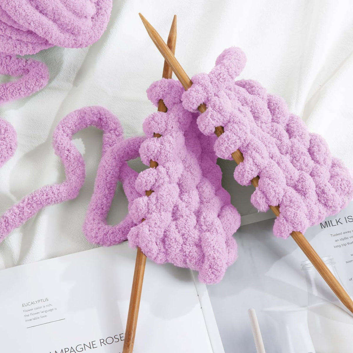 HOMBYS chunky chenille yarn detail and project image