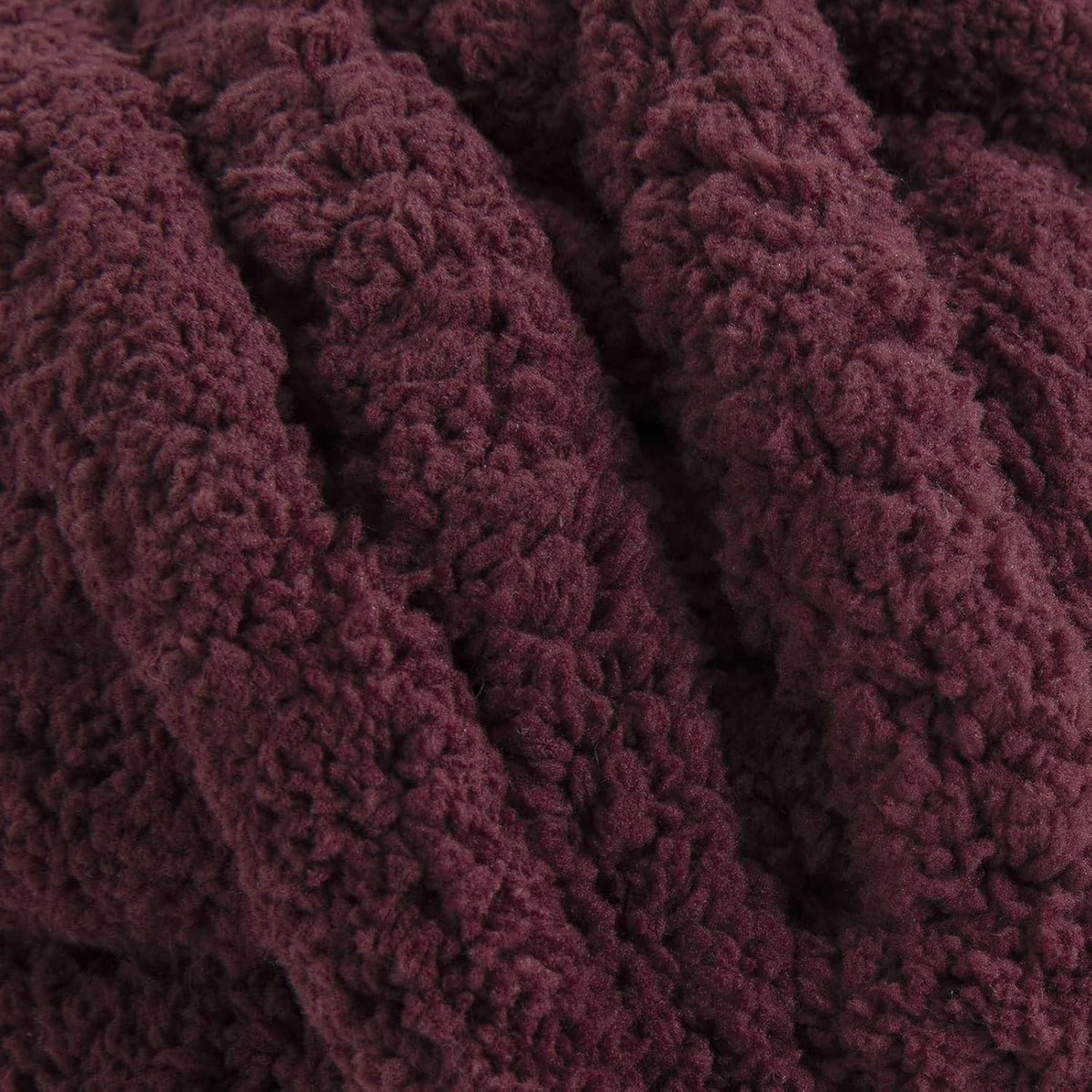 HOMBYS chunky chenille yarn detail and project image