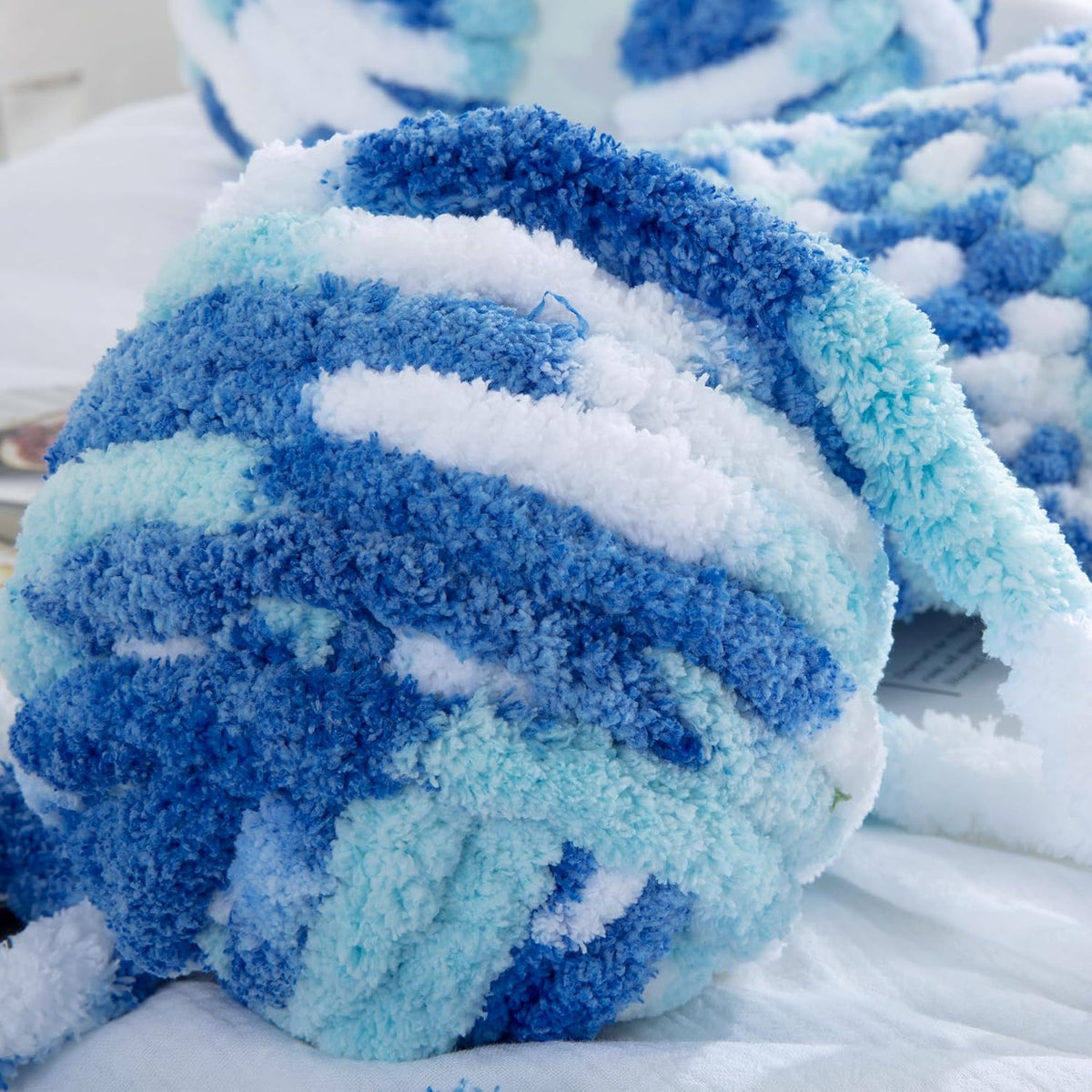 HOMBYS mixed chunky chenille yarn product image