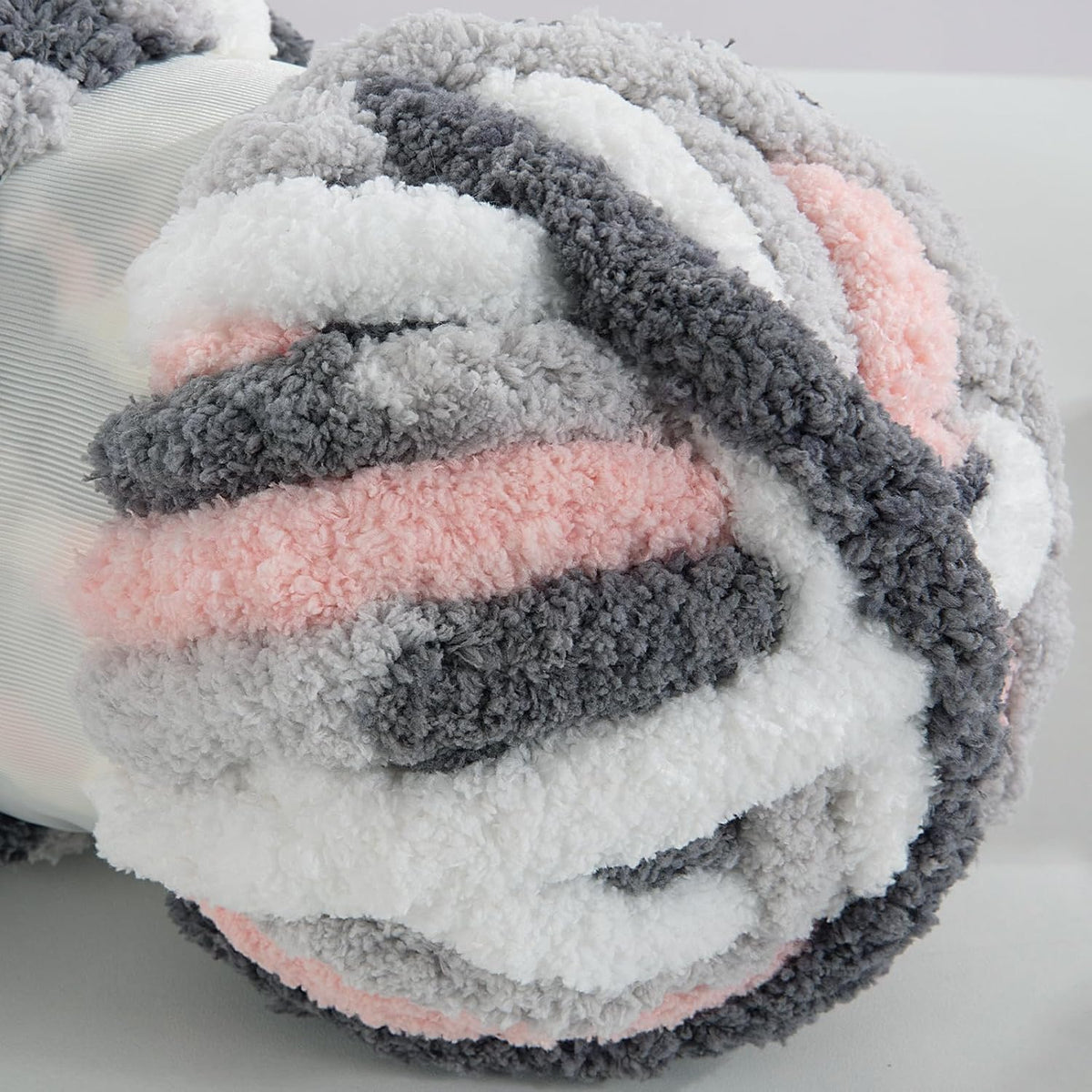 HOMBYS mixed chunky chenille yarn product image