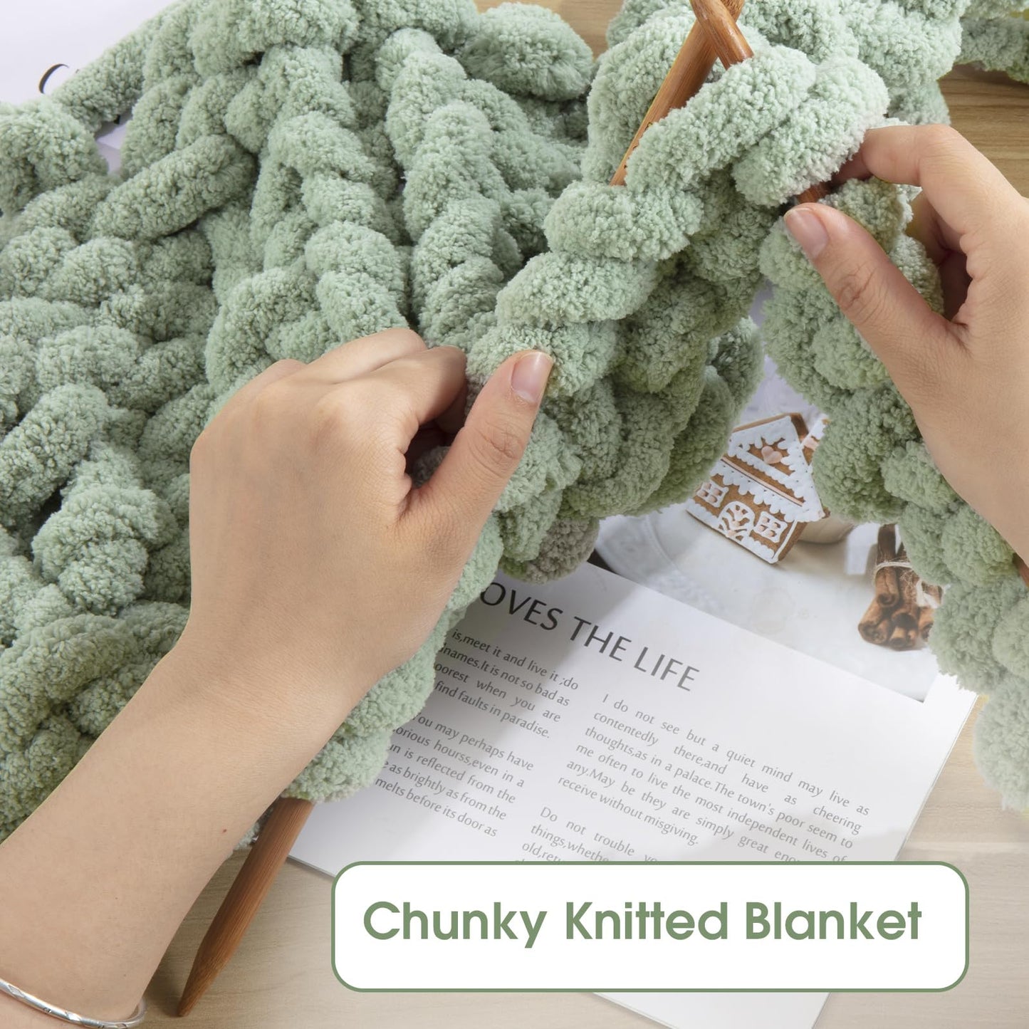 HOMBYS 4 White+4 Sage Green Chunky Chenille Yarn, 8 Skeins, 27 yd / 8 oz Each