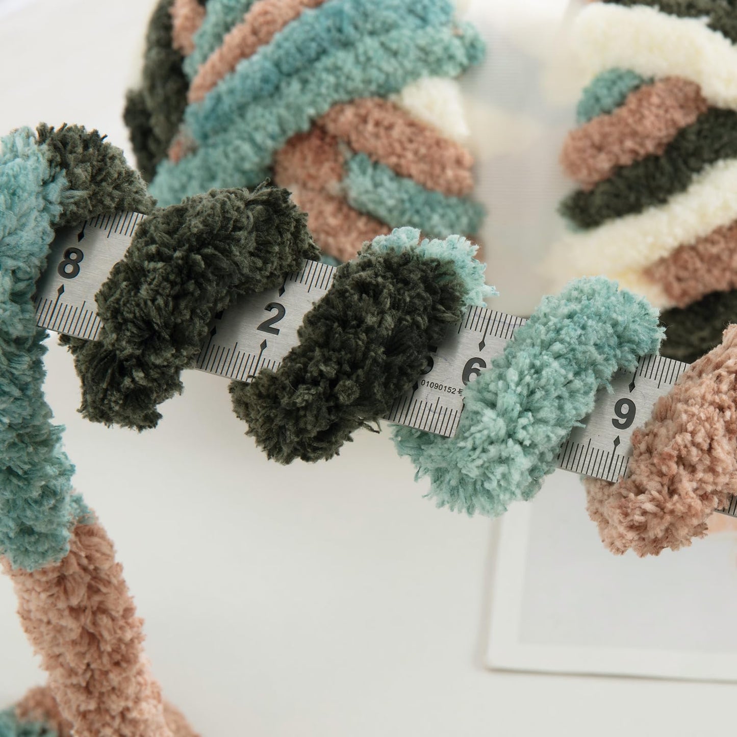HOMBYS Green,White Multi Variegated Chunky Chenille Yarn, 8 Skeins, 26 yd / 7.5 oz Each