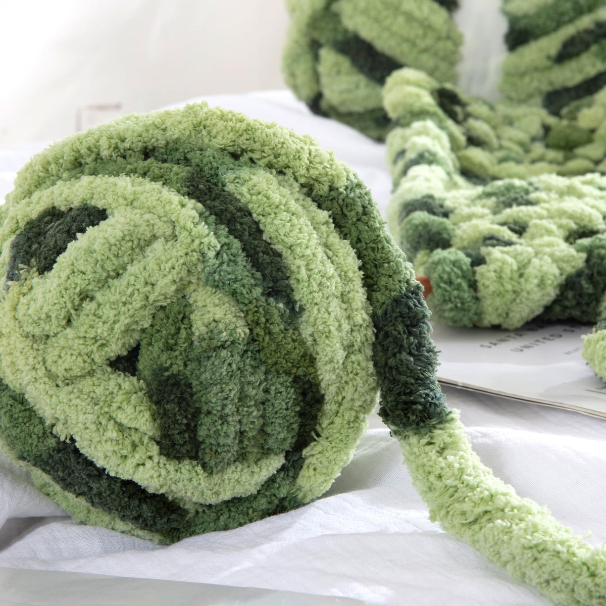 HOMBYS Dark Green,Sage Green Variegated Chunky Chenille Yarn, 8 Skeins, 26 yd / 7.5 oz Each
