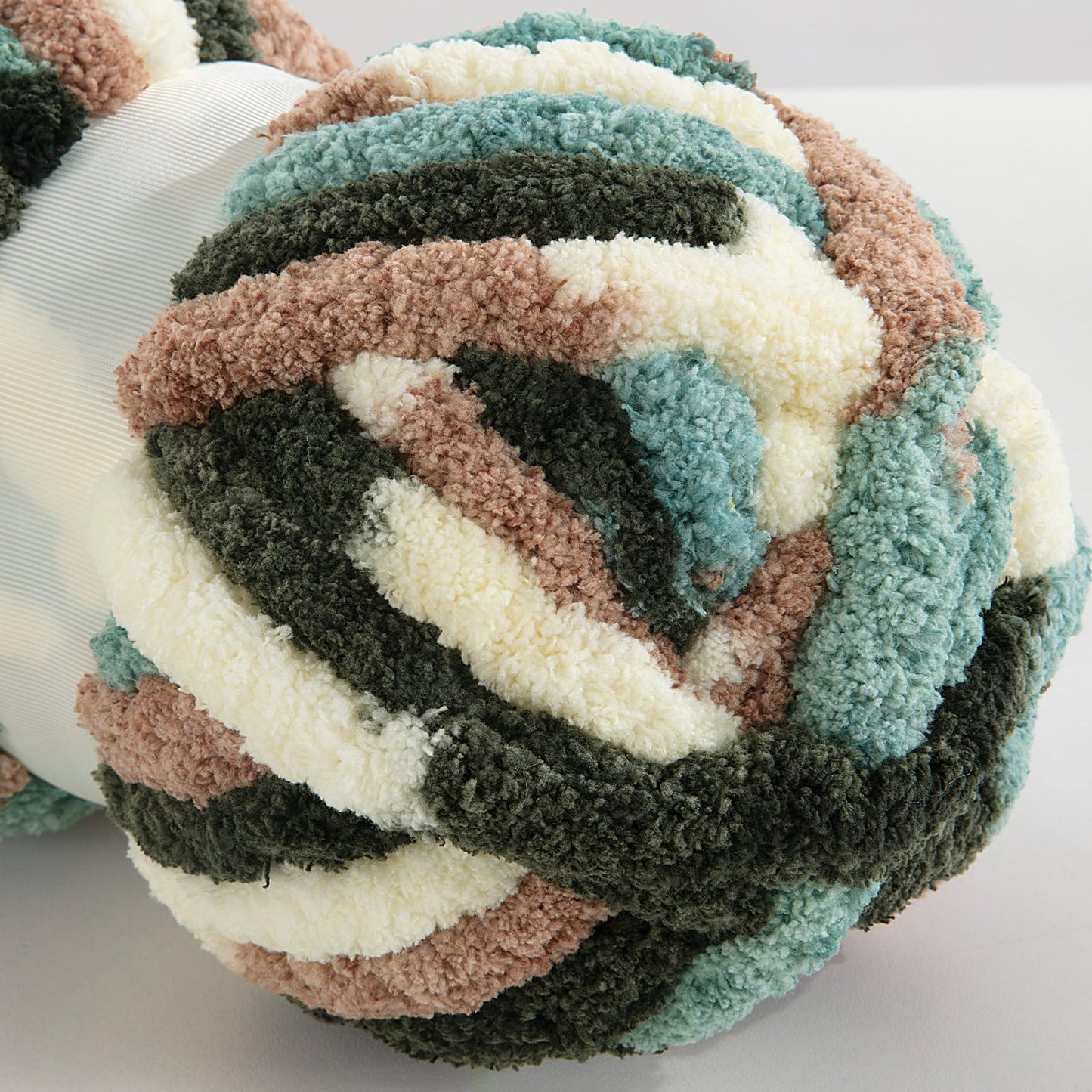 HOMBYS Green,White Multi Variegated Chunky Chenille Yarn, 8 Skeins, 26 yd / 7.5 oz Each