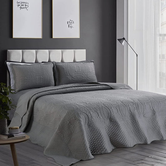 HOMBYS Oversized King Bedspreads, 3 Pieces Quilt Set, Lightweight, Soft & Extra Oversized Coverlet Bedding Set for All Seasons, Grey Patchwork