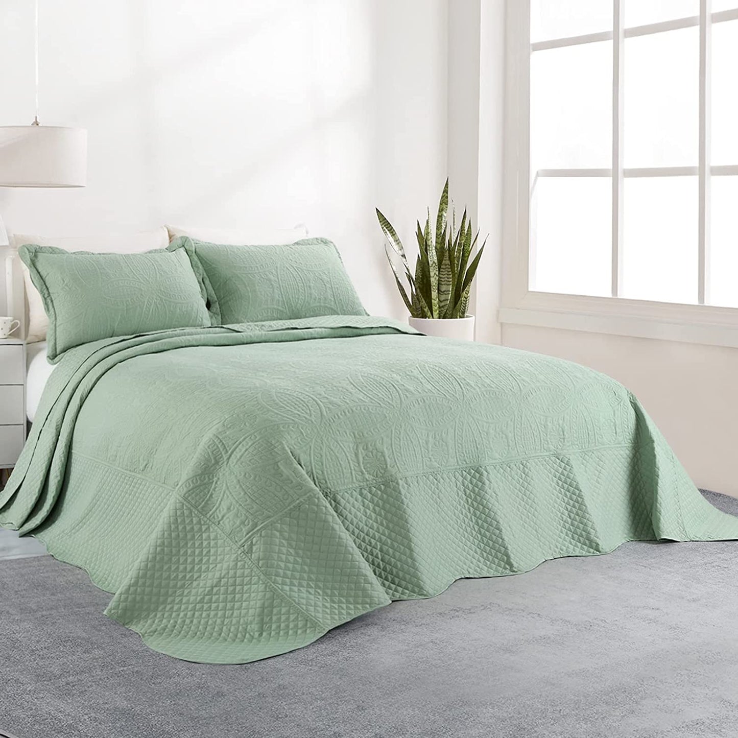 HOMBYS Oversized King Bedspreads, 3 Pieces Quilt Set, Lightweight, Soft & Extra Oversized Coverlet Bedding Set for All Seasons, Grey Patchwork
